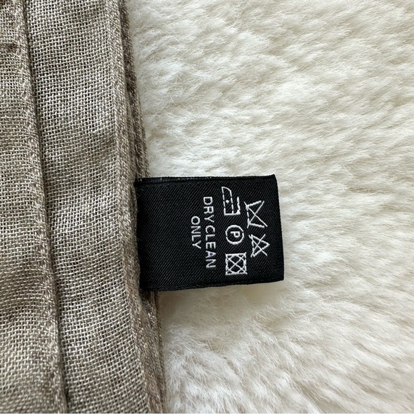 Patek Philippe women cashmere scarf unisex Retail 750$ - Picture 3 of 7